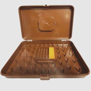 Vintage Plastic Thread Bobbin Spool Holder Sewing Box -B1 Wilson Wil-hold Brown
